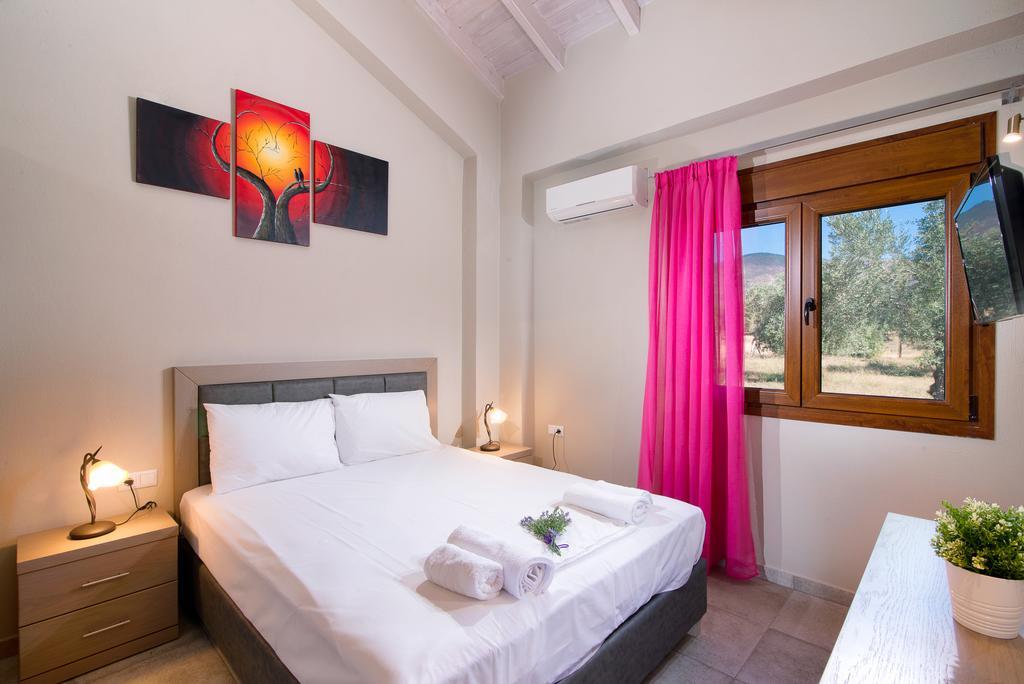 Olive Land Villas Limenária Szoba fotó
