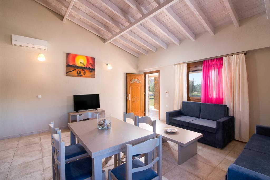 Olive Land Villas Limenária Szoba fotó